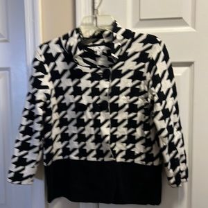 Worthington houndstooth knit jacket.  EUC